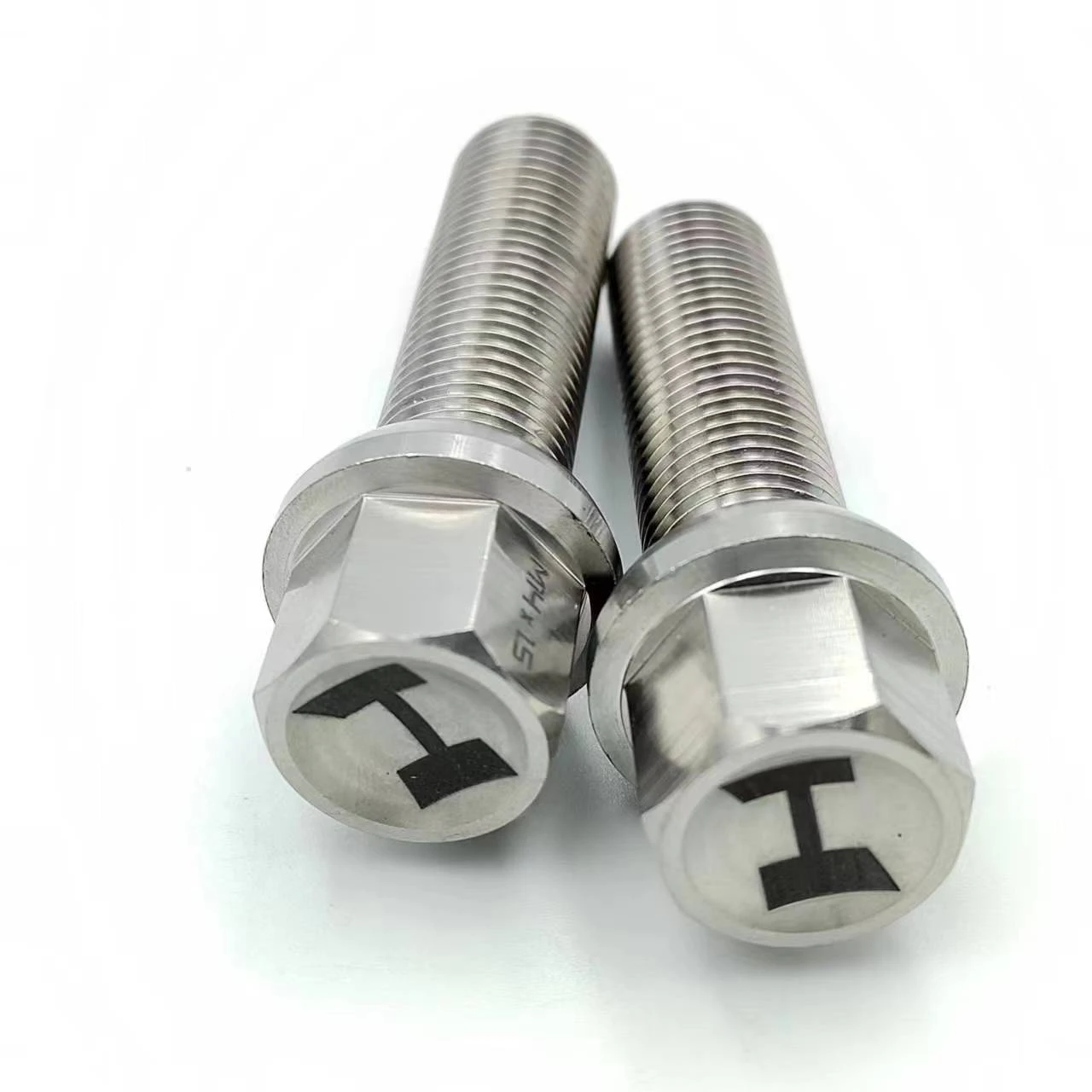 GR5 M10 automotive exhaust manifold stud processing, color blue titanium color automotive bolt nut gasket assembly