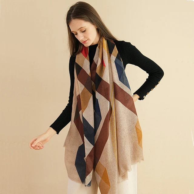 2022 latest design female autumn beautiful ladies shawl fashion scarf for women