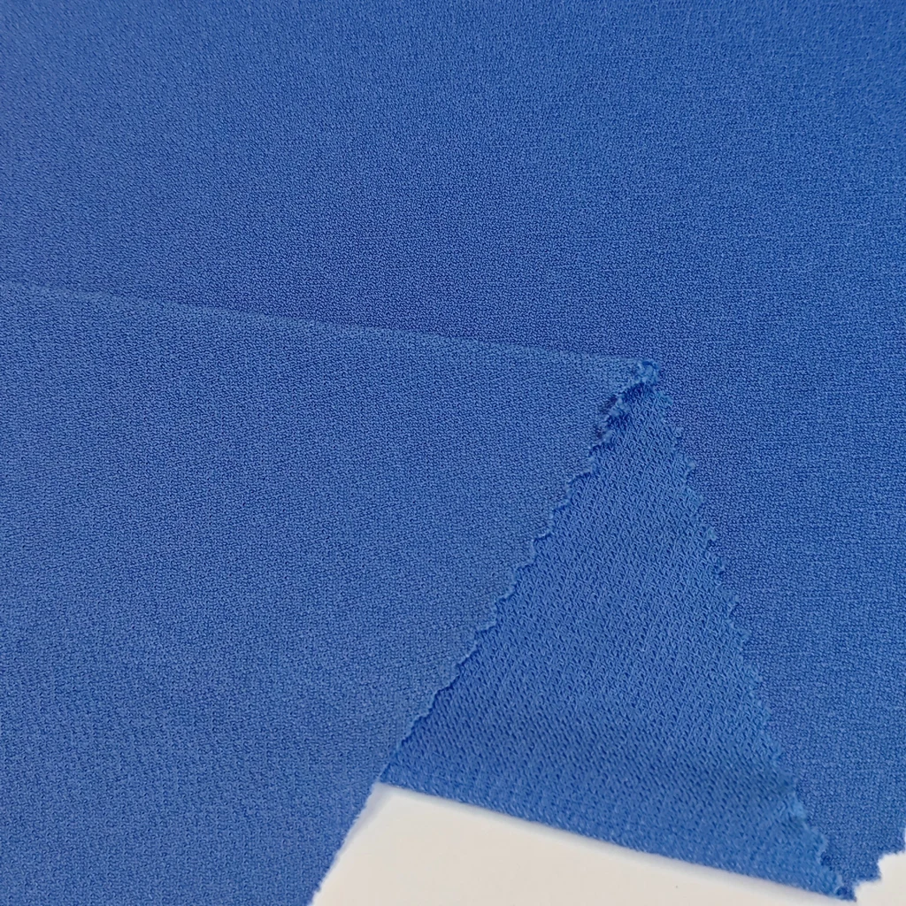 Оптовая продажа, низкая цена, полиэстер, спандекс, 230Gsm, цельнокреп, корейский креп, поли, скручивающий трикотажный материал