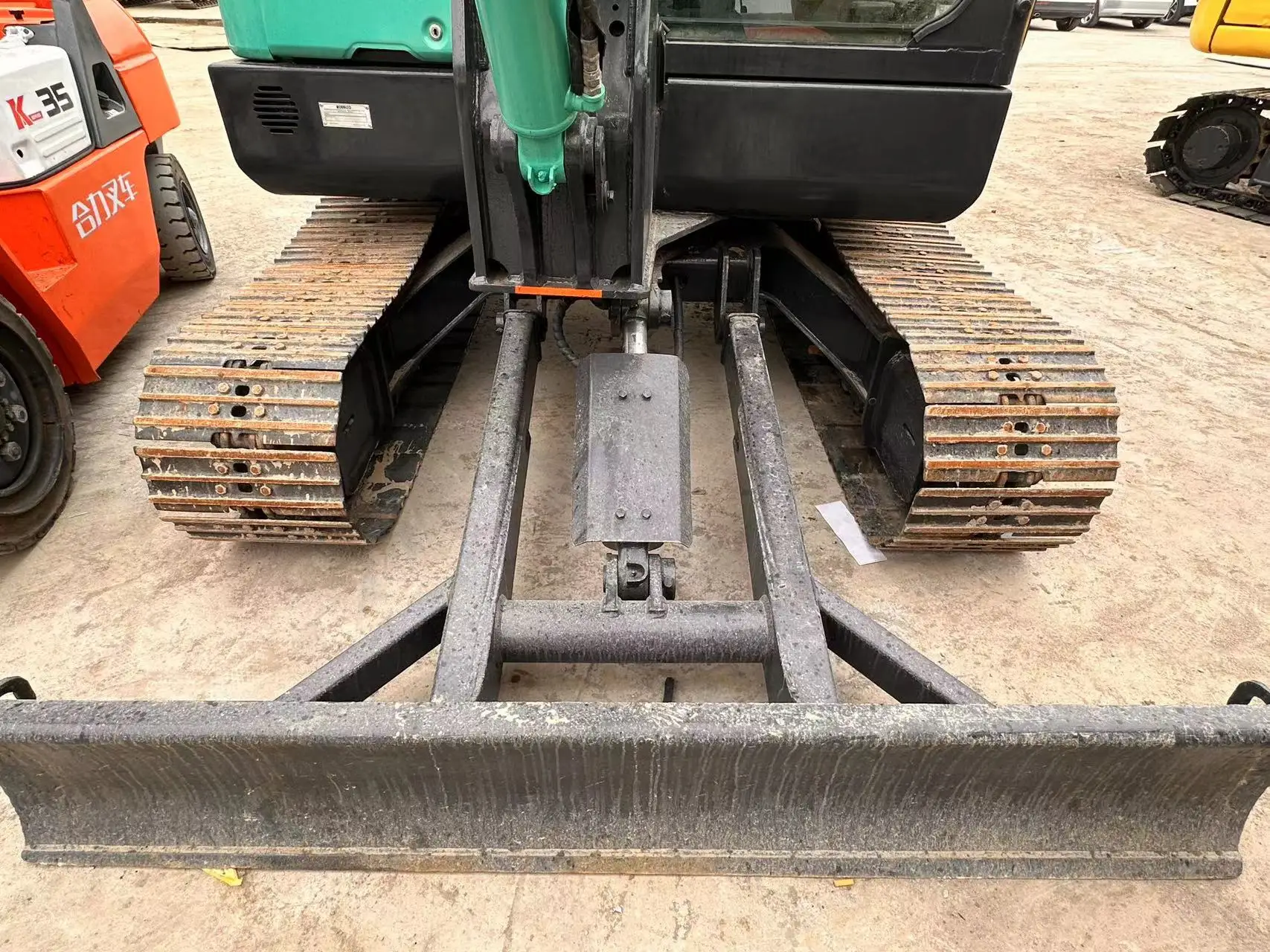 High quality Japanese original Kobelco SK60 used mini excavator Kobelco SK60-8 sk60-10 crawler excavator for sale at low price