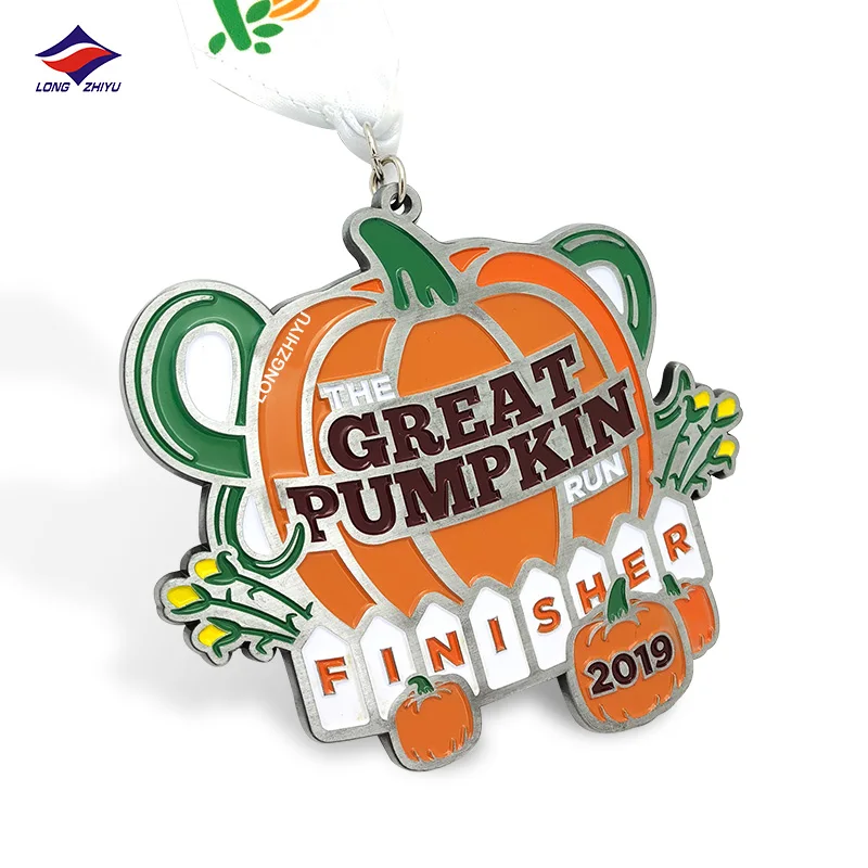 Longzhiyu 14 Years Maker Cartoon Pumpkin Medals Marathon Finisher Medal 10K Color Run Sports Medallion with Higher Quality