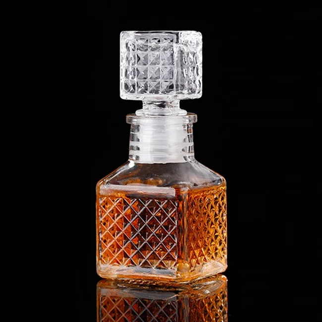 wholesale 50ml mini Creative Miniature Empty Wine Glass Bottle beautiful Vodka Whiskey Decanter