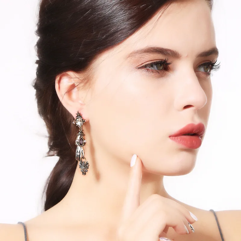 Retro Stud Earrings Female Gothic Skull Crown Personality Wild Hand Earrings