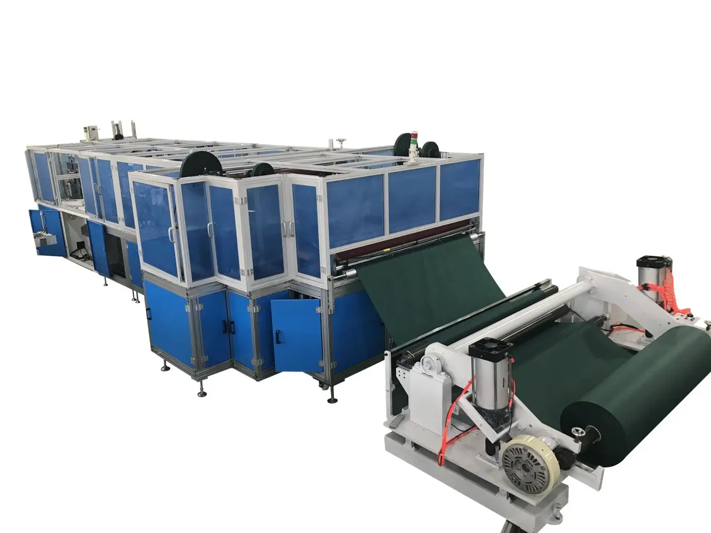 Машина для изготовления нетканых платьев ультразвуковая производственная машина может производить одноразовые нетканые защиты.