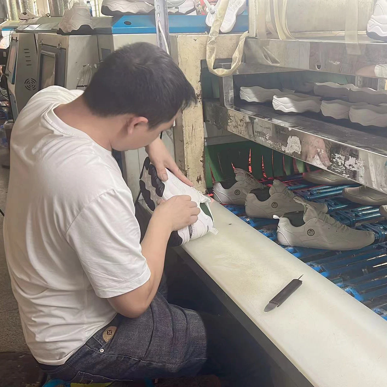 Rain Water Athletic Climbing Boots Women Mens Custom Light Weight Waterproof Outdoor Hiking Shoes Summer