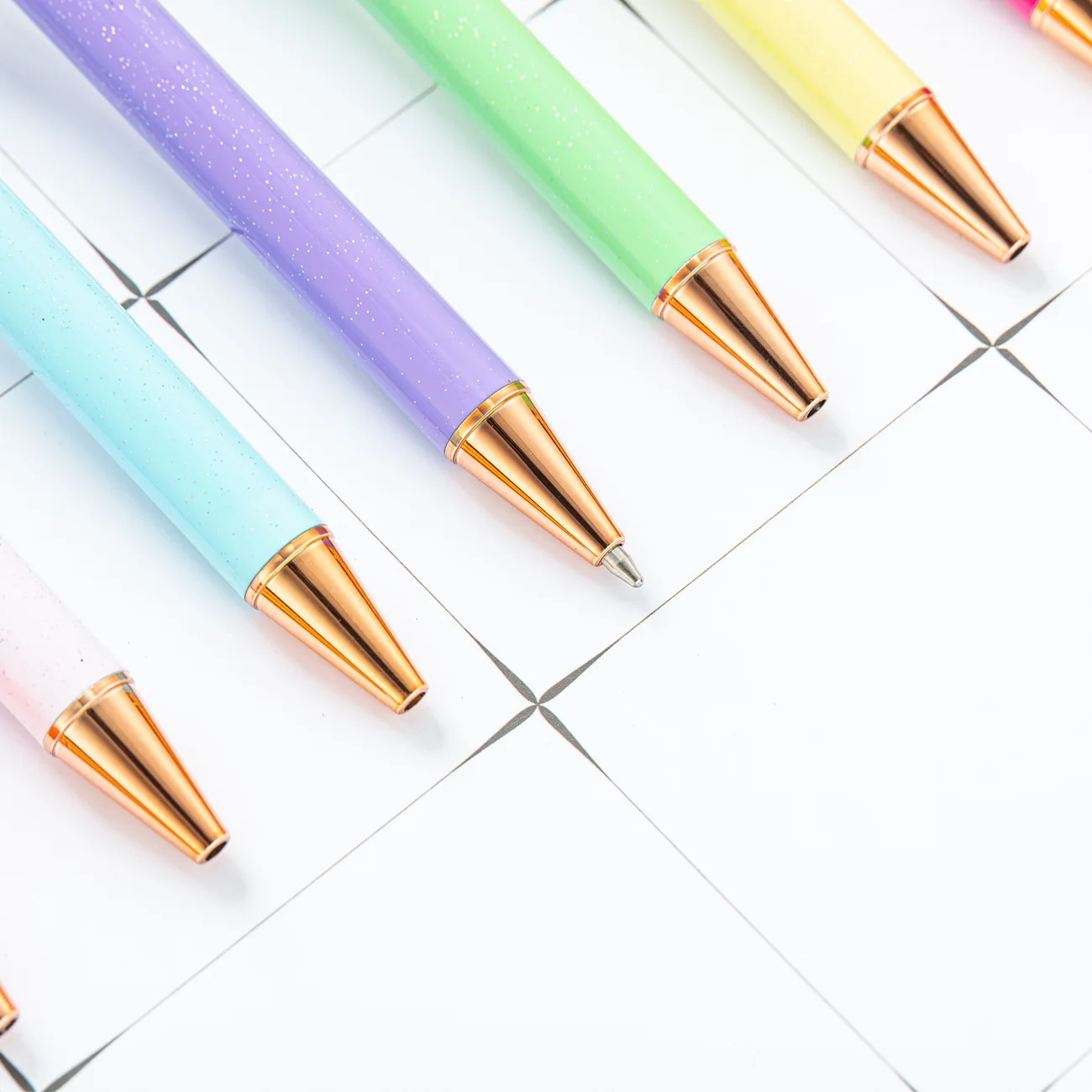 Pens with Custom Logo Ballpoint Pens Retractable Black Ink Metal Pen for Promotional Gift Office