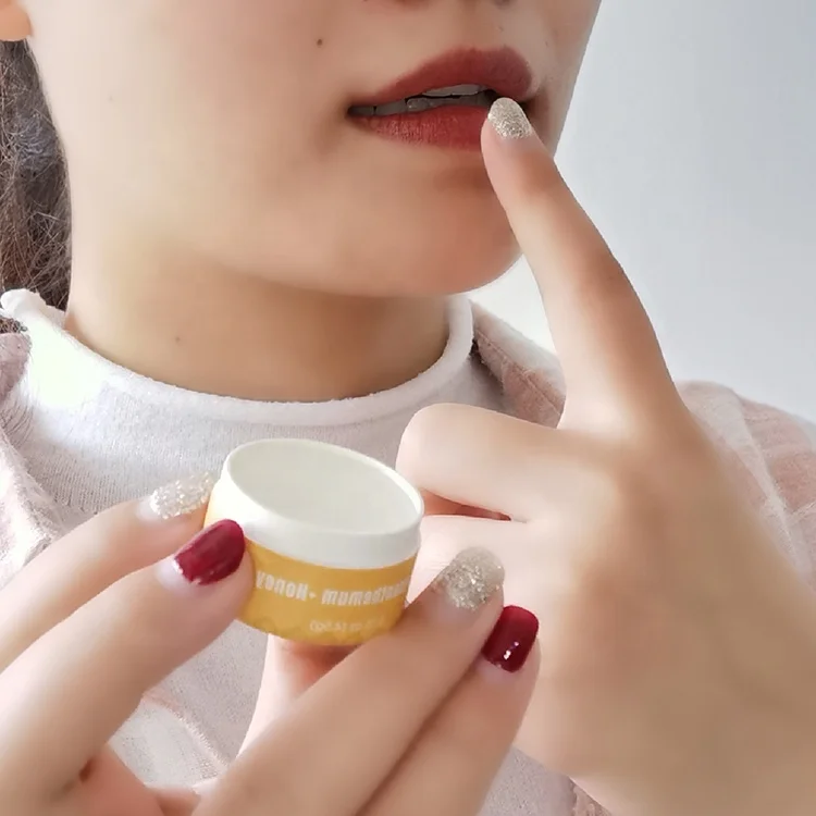 Пользовательские фантазийные пустые картонные контейнеры, банка, экологически чистые трубки из крафт-бумаги для бальзама для губ