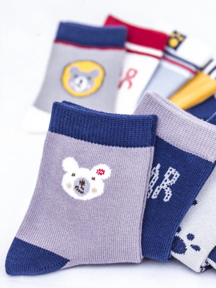 
New trendy 2020 kid socks lovely little bear jacquard socks for boys girls mid cut soft cotton socks 5 pairs a set wholesale 