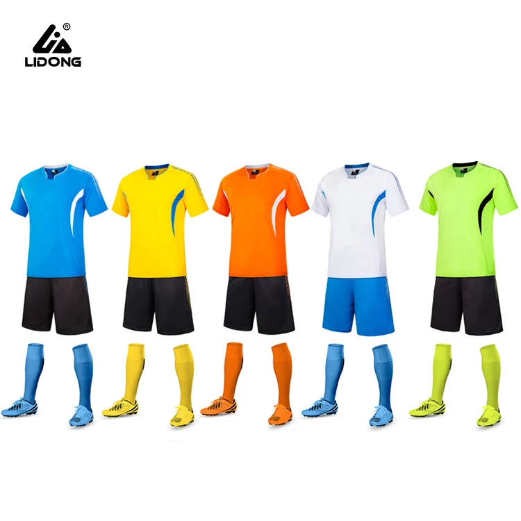 
2021 Fashion Wholesale Youth Uniforms Uniform Football Kits Full Set Soccer Kit For Football Club 