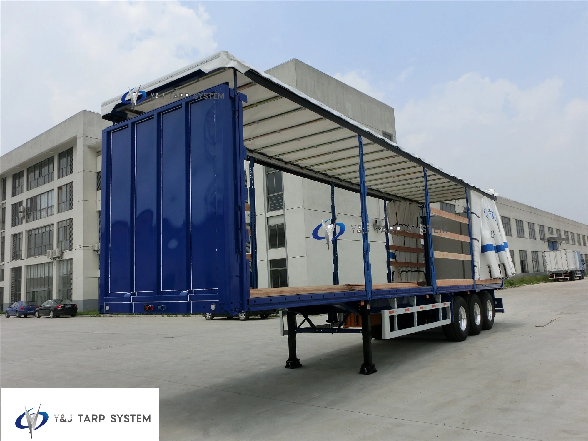 Curtainsider truck lifting roof system
