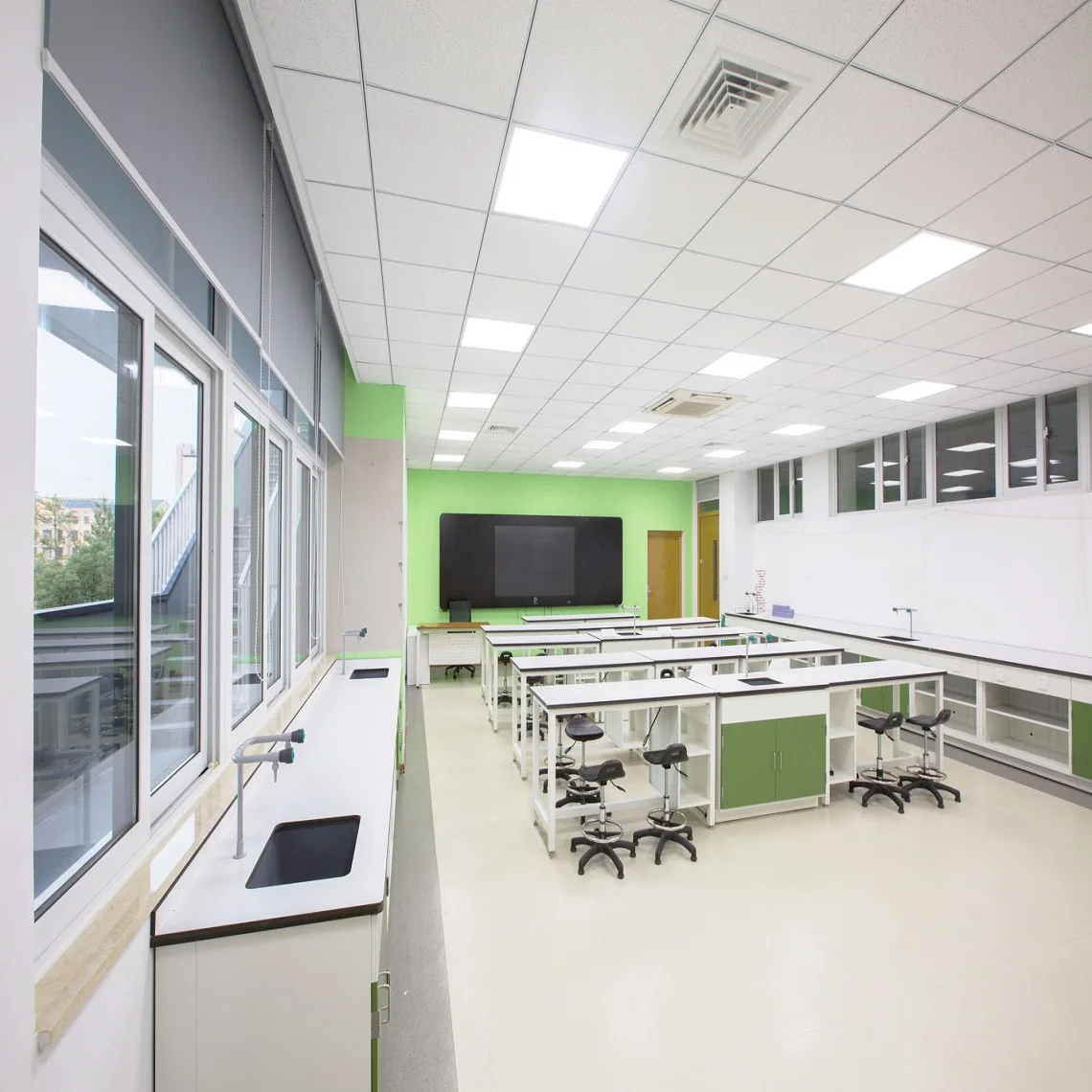 Europe and America Popular lab work bench  Wooden  And steel  with reagent Rack workbench table