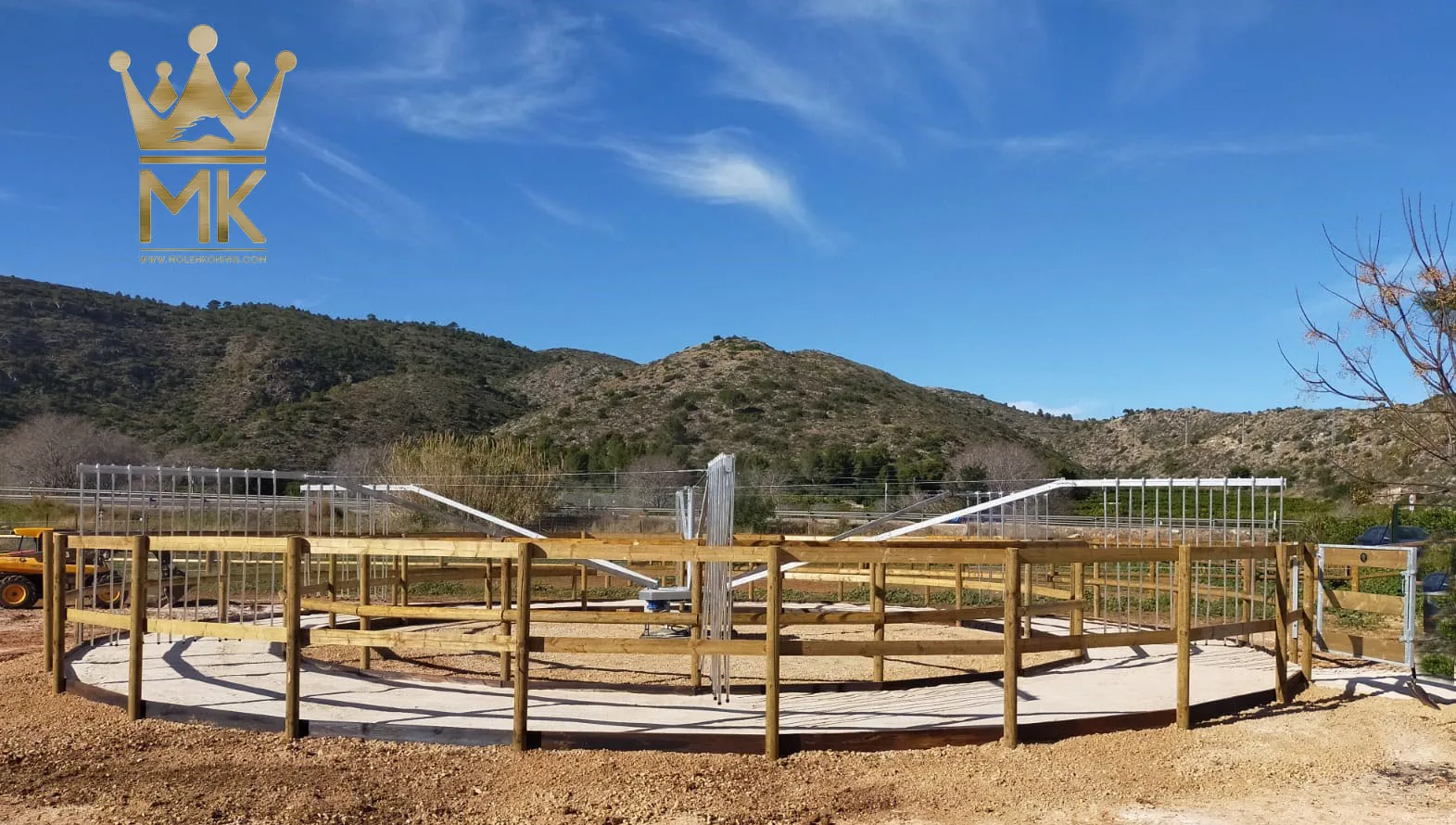 Horse Walker from Molenkoning - Easy self installation - European top product - specialist in world wide shipping - Beste prices