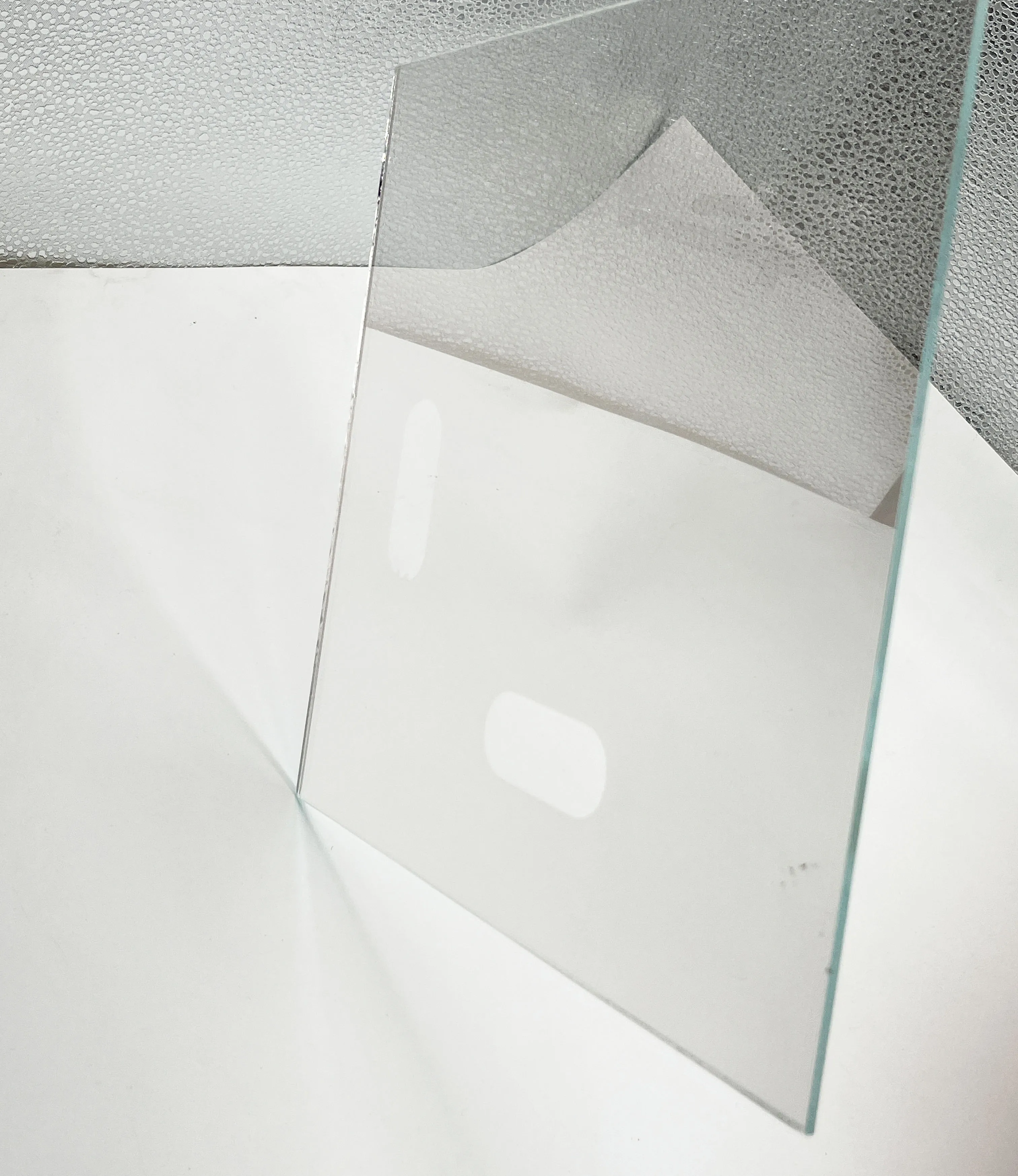 Hot Sale  Mirror Display Glass Electronic Tempered Glass Transmittance 33% For Make Up Magic Mirror