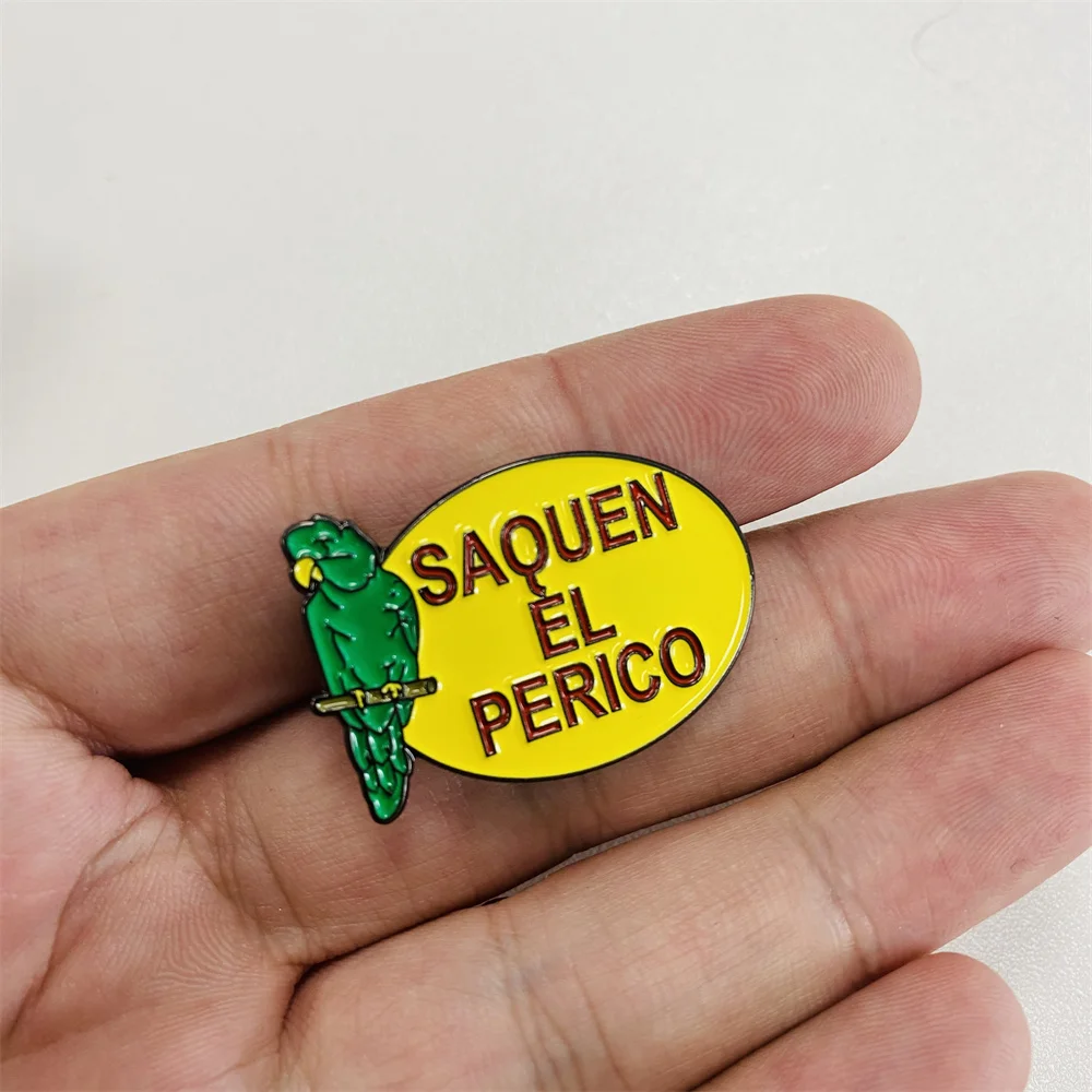 Design Custom Cap Soft Enamel Pin Badge Trucker Hat Pin Brooch Lapel Pin With Backing Card