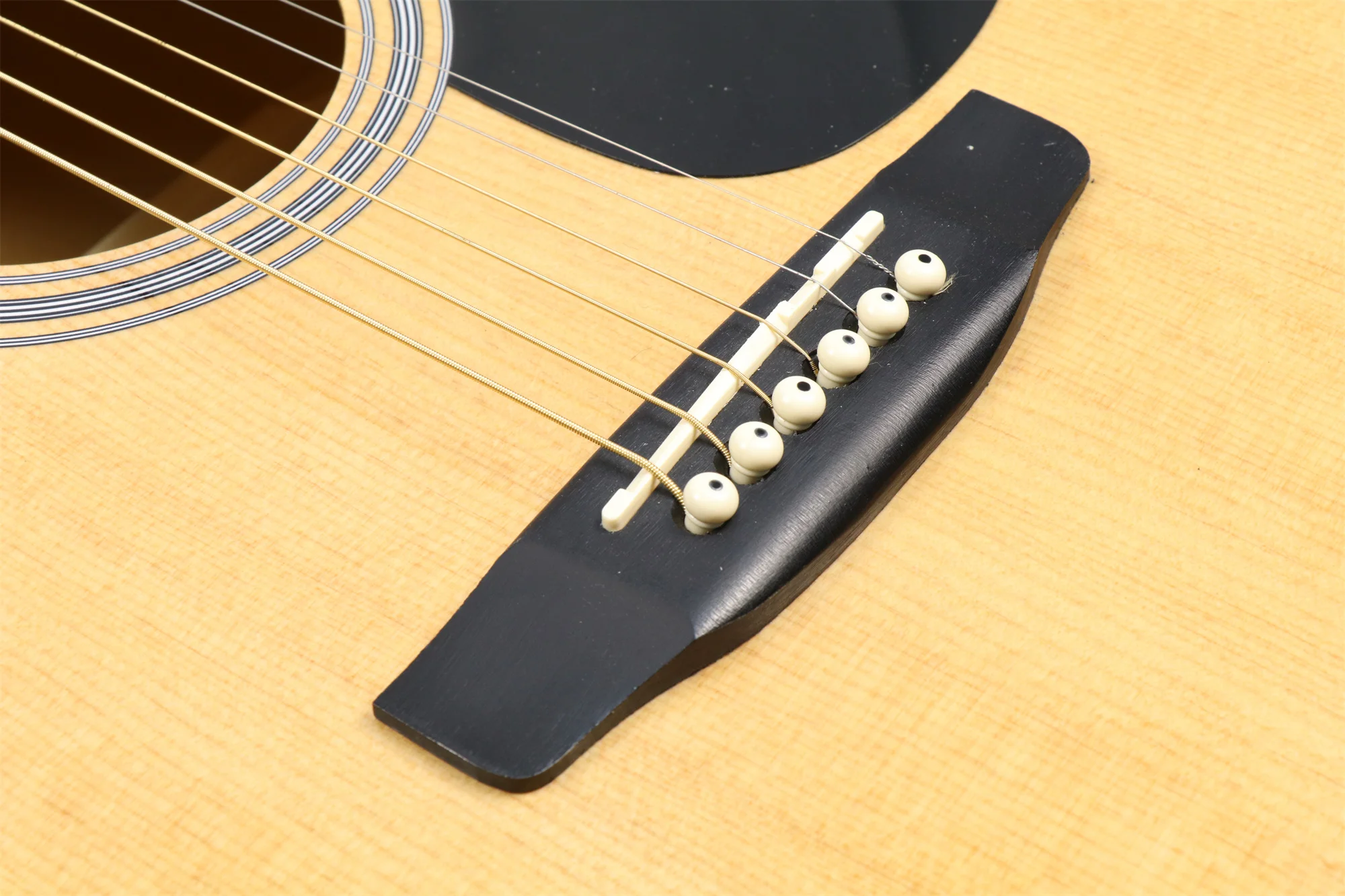 High-Quality  Affordable Entry-Level Acoustic Guitar with Superior Sound Quality