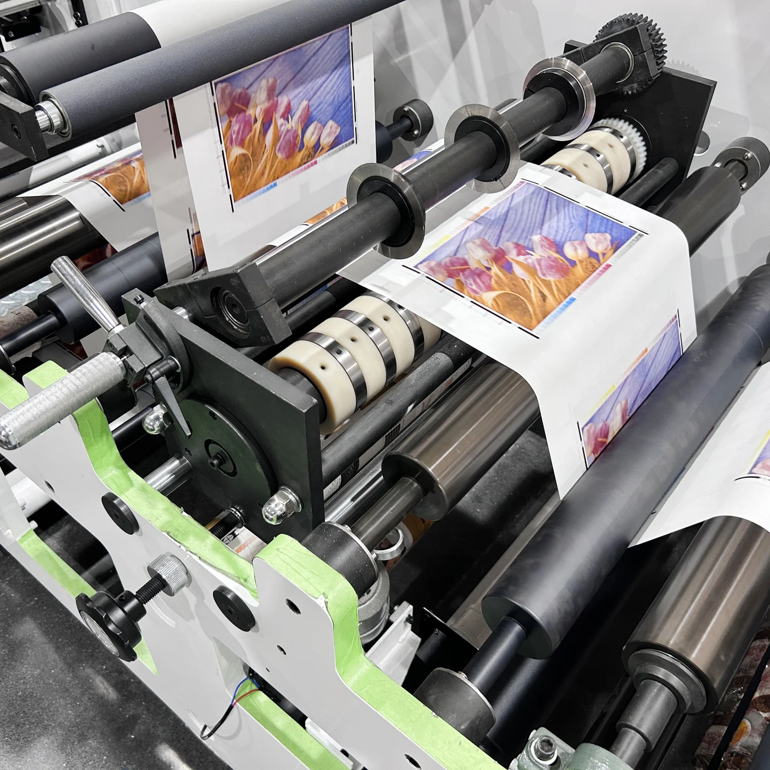 HJRYIN-450 6 Color In-line Servo Motor Foil  Paper Film Flexographic Printer Video Monitor  Slitting Set Flexo Printing Machine