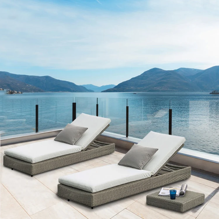 Synthetic Wicker Outdoor Furniture Poly Rattan Sun Lounger Setting Pool Rattan Patio Chaise Lounge