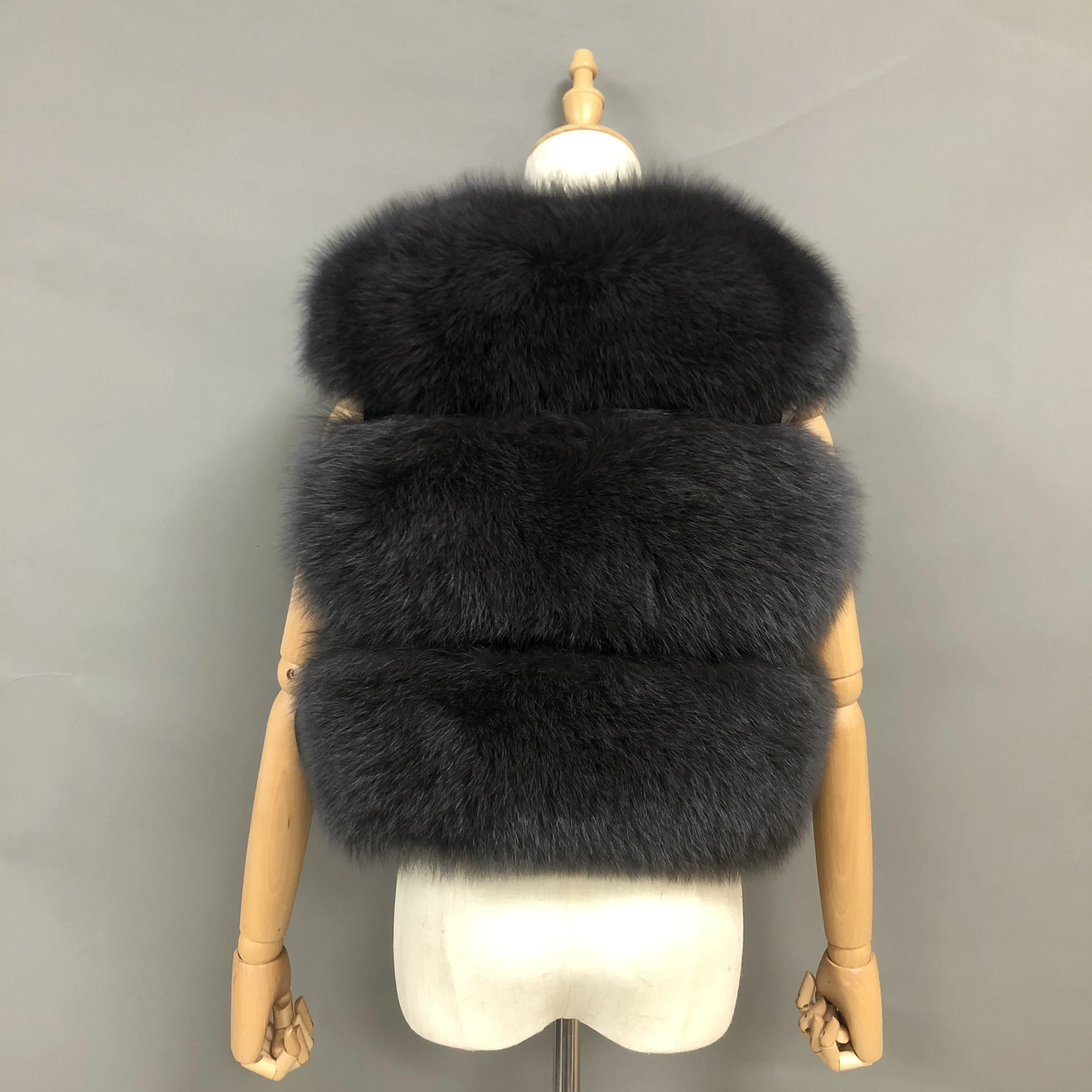 Factory Wholesale Cheaper Real Fox Fur Vest Women Sleeveless Fur Jacket Furry Coat Winter Fox Gilet Lady