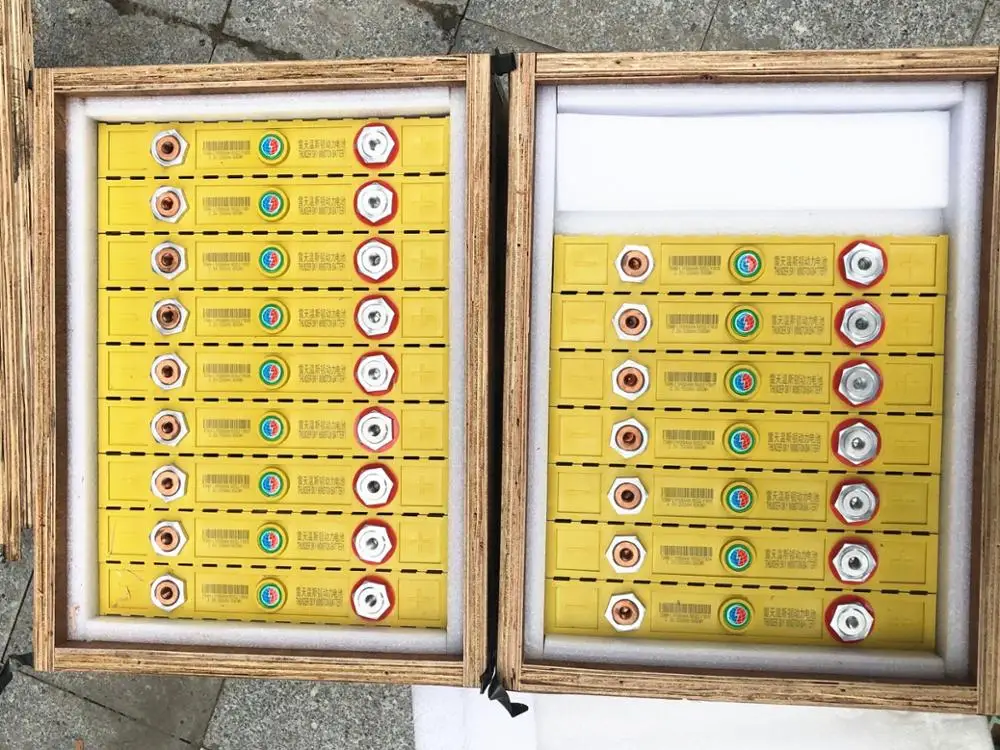 IN STOCK: Thunder Sky Winston 3.2V Lifepo4 200ah for hybrid car ebike and power bank battery