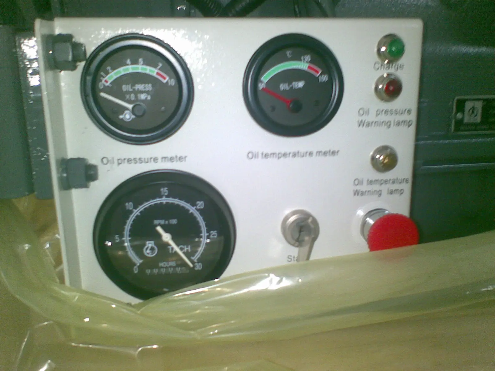 Control Panel 3 Gauges detection of the engine speed oil temperature and oil pressure