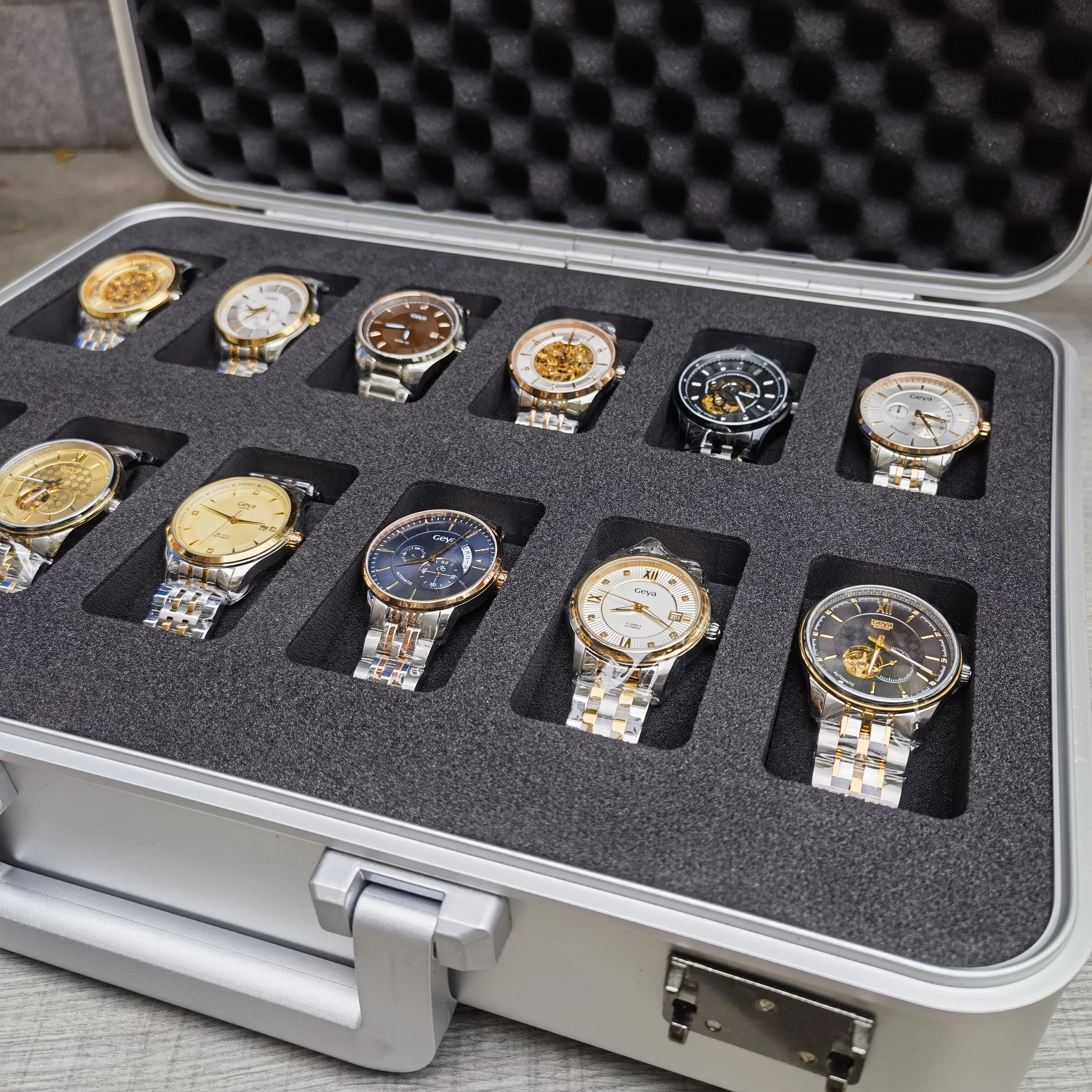 HIGH END CUSTOM plastic aluminum watch suitcase eva foam insert watch box 12 watch case size 13.5 to 20  inches