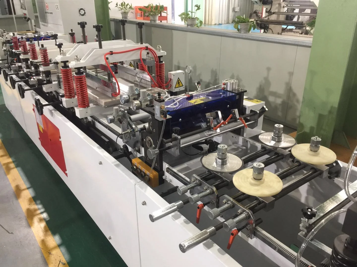 paper ldpe laminated material paper pouch making machine bag sealing and cutting machine