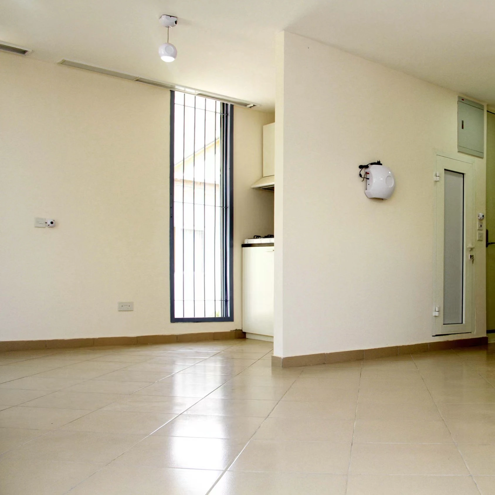 Portable container housing expandable-container-house ready house