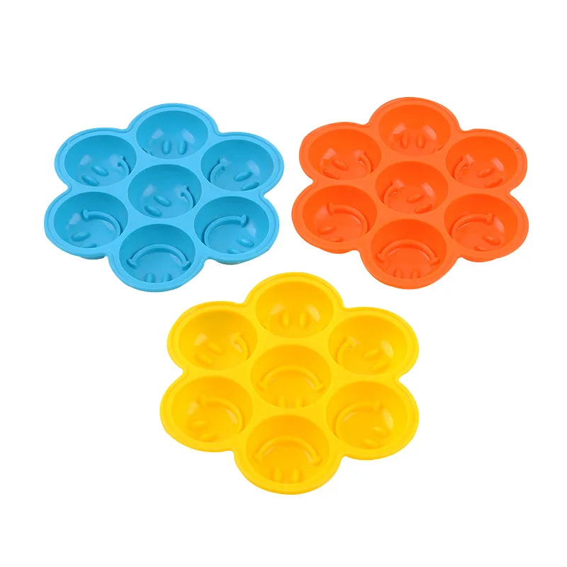 Ice Cube Tray Smiley Face Chill Mold 3D Frozen Tray Novelty Ice Form Unique Frost Shaper Fun Chill Tray Silicone Cube Mold