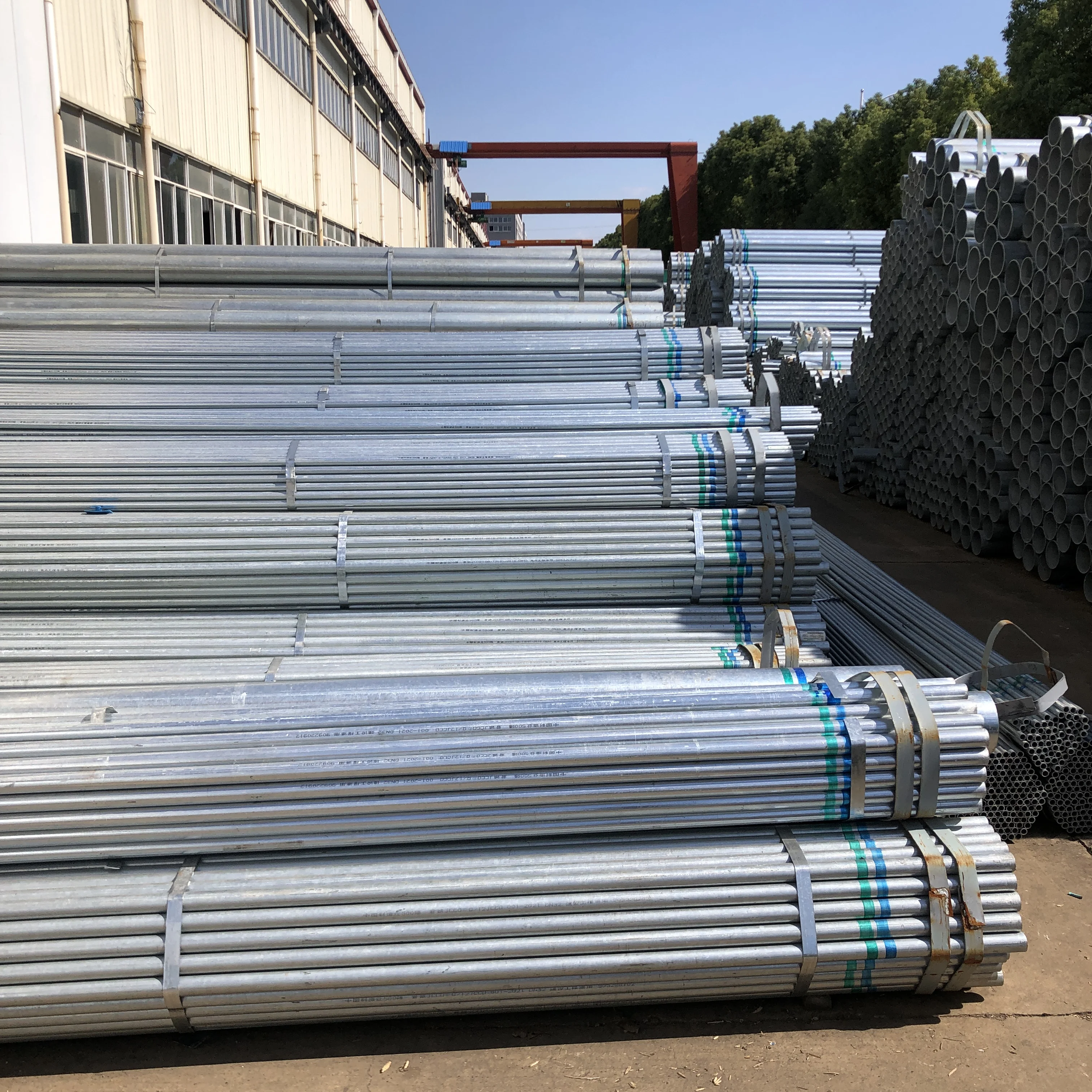 Factory Price 2 Inch 2.5 Inch Sizes Gi Steel Round Galvanized Iron Pipe For Greenhouse Frame