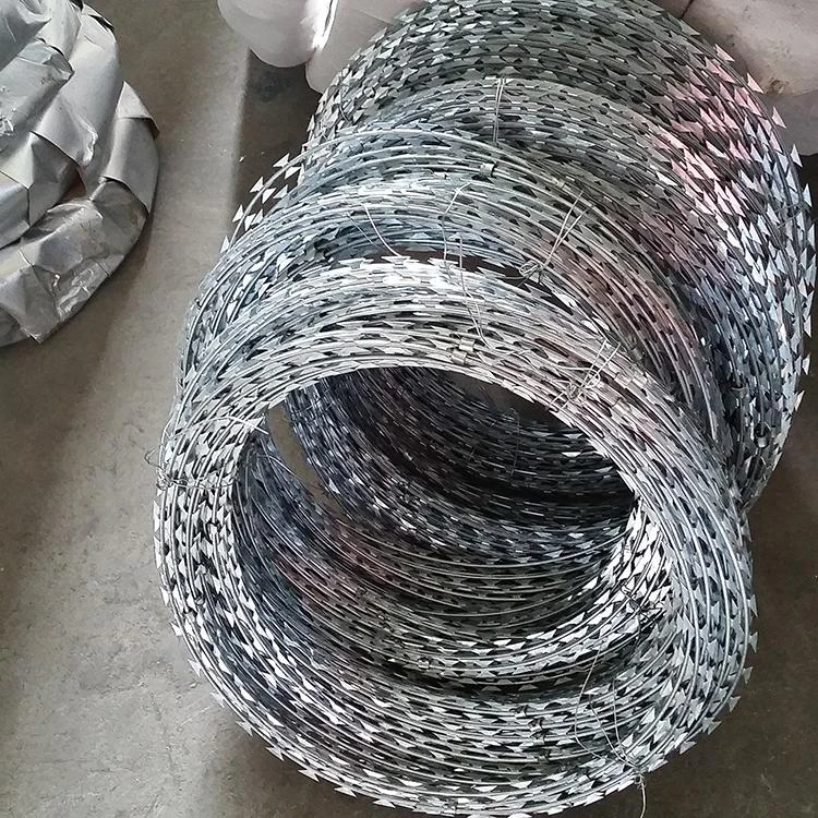 BTO-18 Type Industry Grade High Quality Razor Barbed Wire Hot Dipped Galvanized Security Concertina Razor Wire
