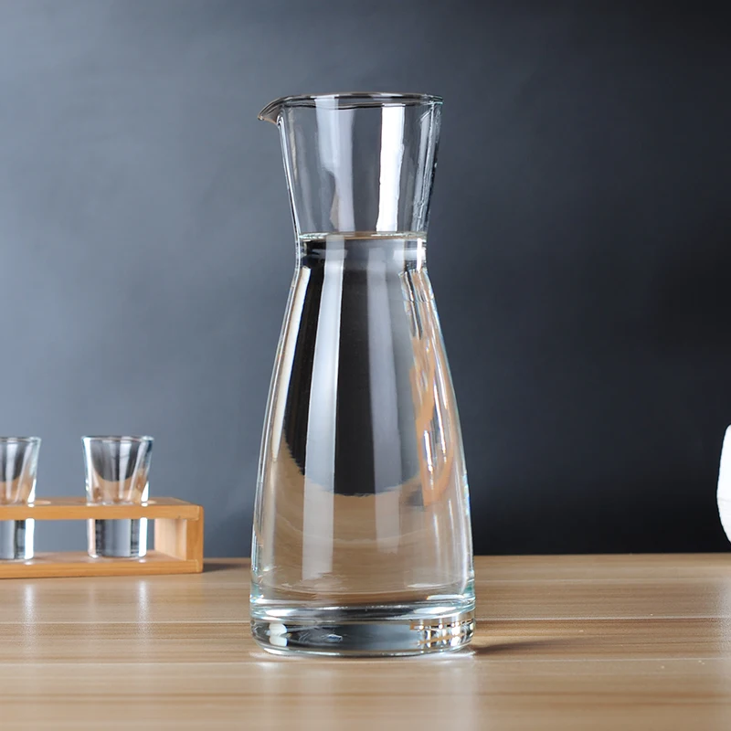 Machine Made 200ml Wine Decanter Liquor / juice dispatcher glass carafe