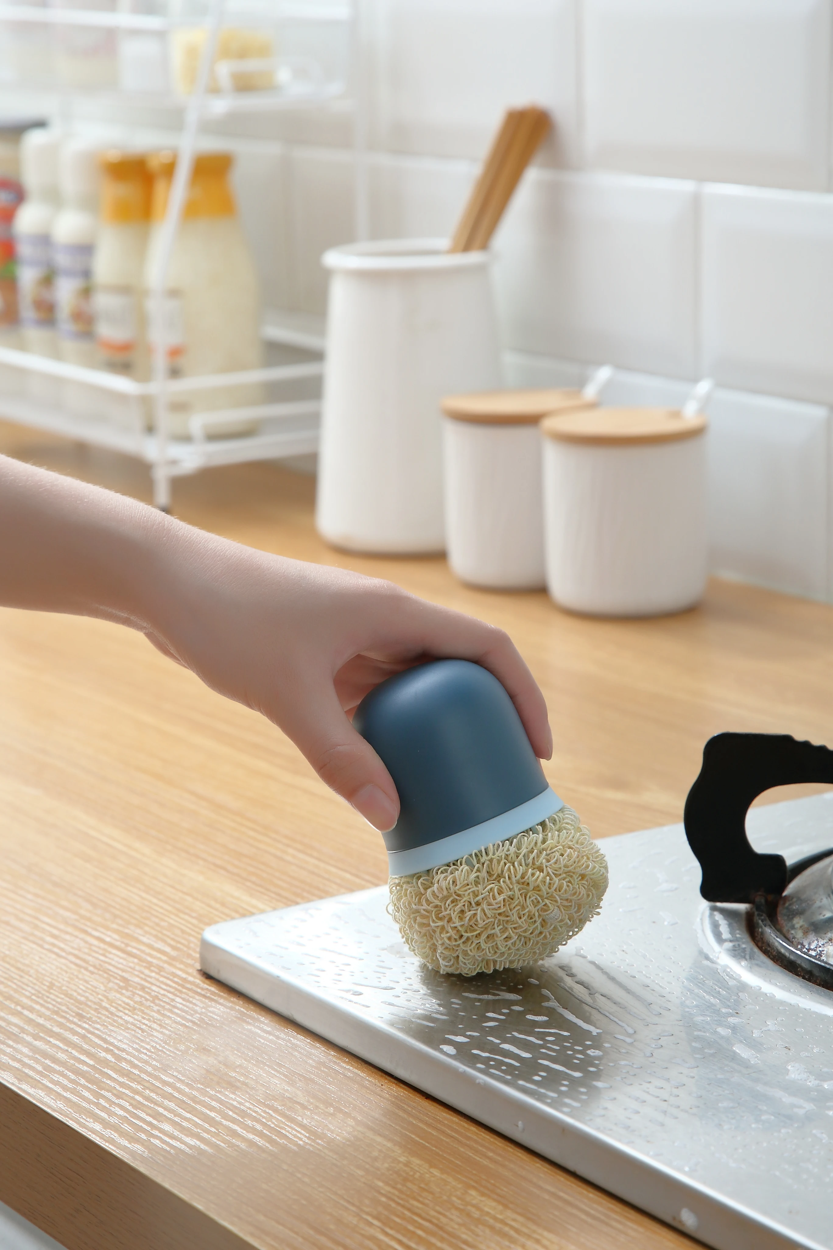 Sanga Wholesale New Multifunction Washing Utensils Scrub Dish Kitchen Cleaning Brush 2-in-1 for Pot Paan