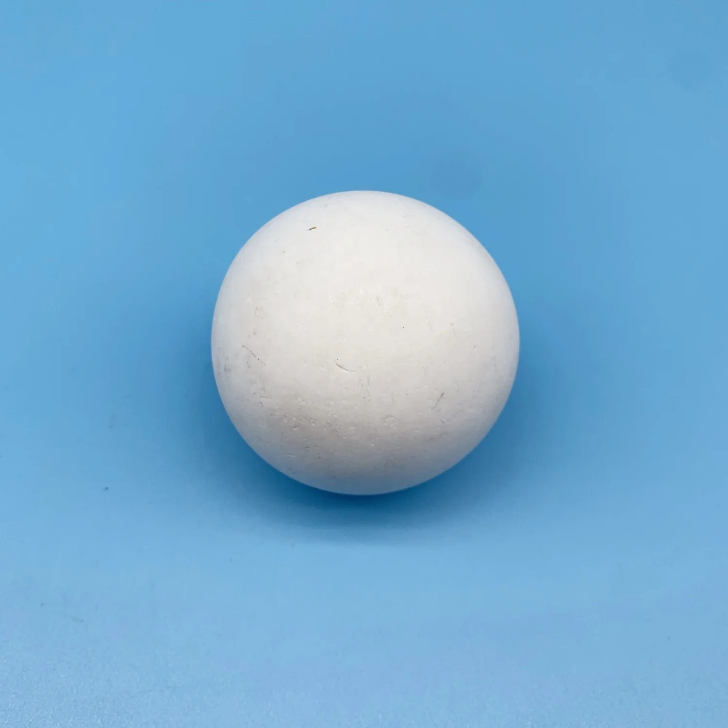 92% Inert Al2O3 Grinding Polishing High Alumina Ceramic Ball For Ball Mill