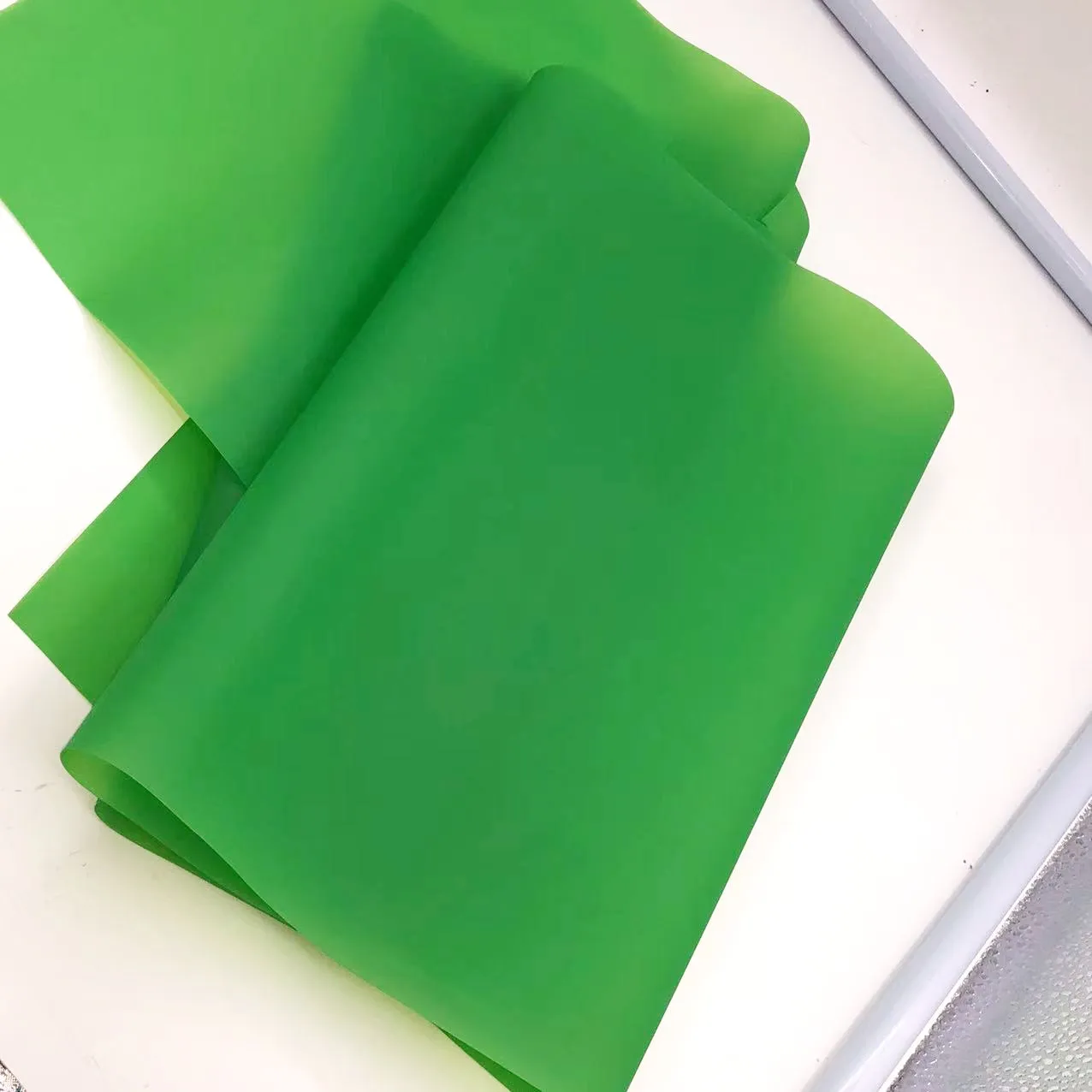 Hot Selling Eco-friendly Durable Multi-colour Shiny TPU film For Women shoes and bag