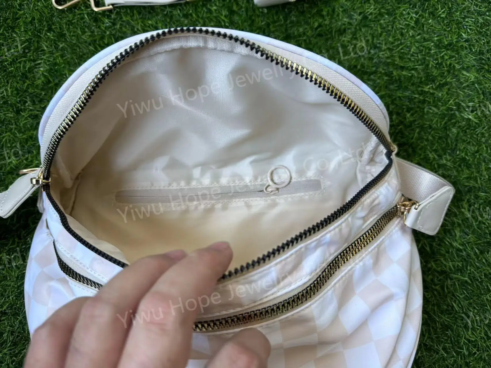 Fanny Pack Women Checkered Nylon Bum Waist Bag Fashion Travel Shoulder Purse Crossbody Sling Bag