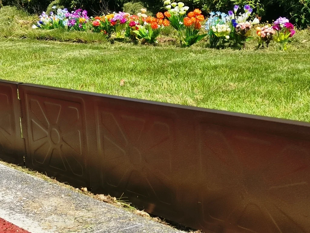 4PCS of 1 Pack 3.6 meters long PATENTED 24cm height Easily Assembled decorative strong metal steel garden edge