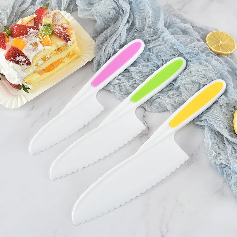 Plastic Kid Safe Cake Knives 3 PCS Set In different Sizes Knife Children Baking Tools