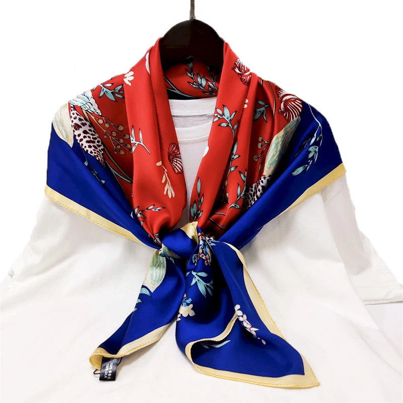 Designer Scarf Wholesale Fashion Foulard Custom Panel Printing Square Luxury Hijab Selendang Bertudung Scarf 100% Silk Scarves