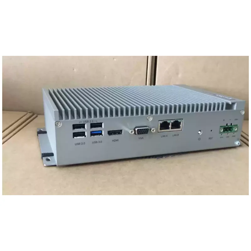 Оригинальный оригинальный UO-2473G-J3AE компактный встроенный безвентиляторный промышленный компьютер
