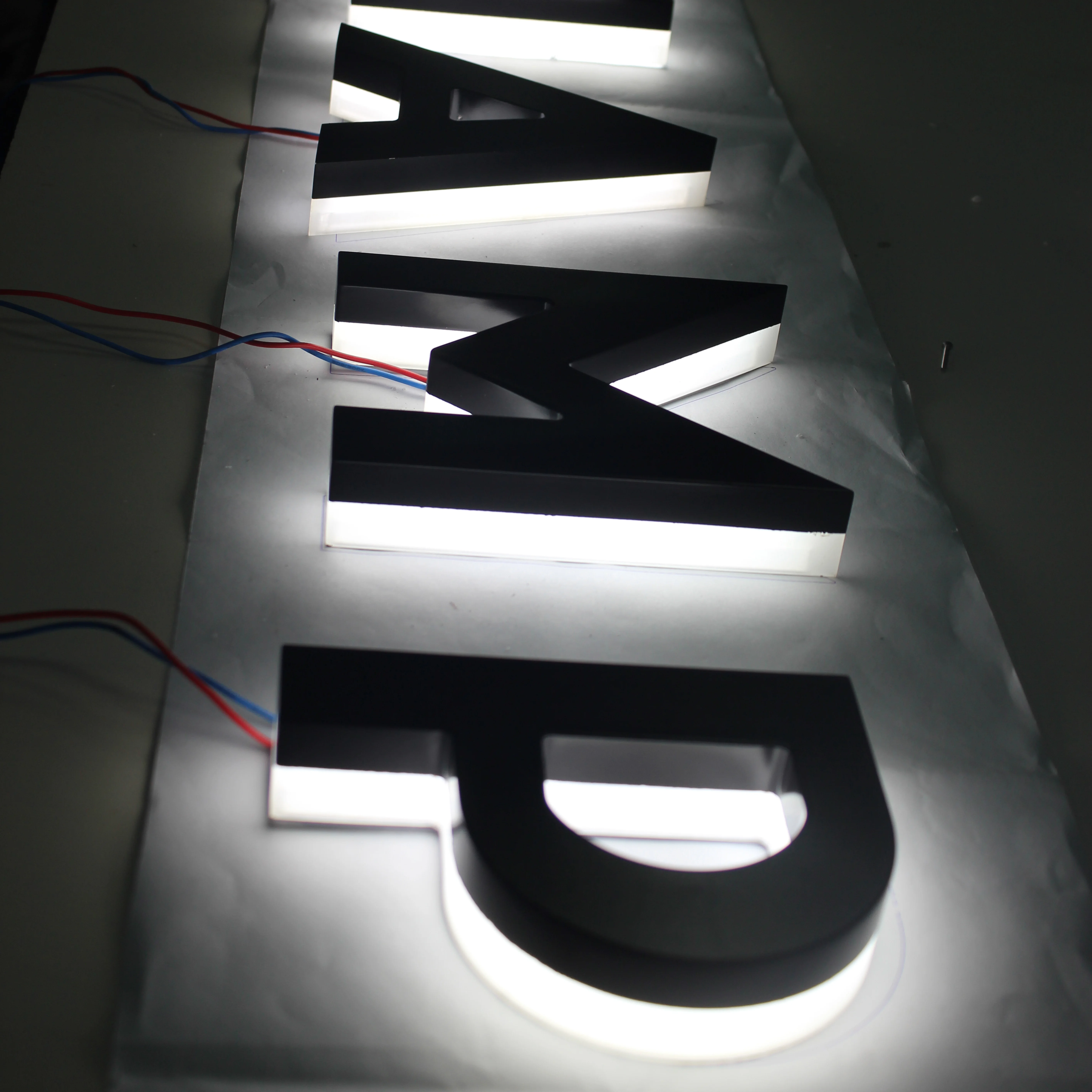 Best Selling Custom Metal Back Light Channel Sign Letter Waterproof 3D Sign