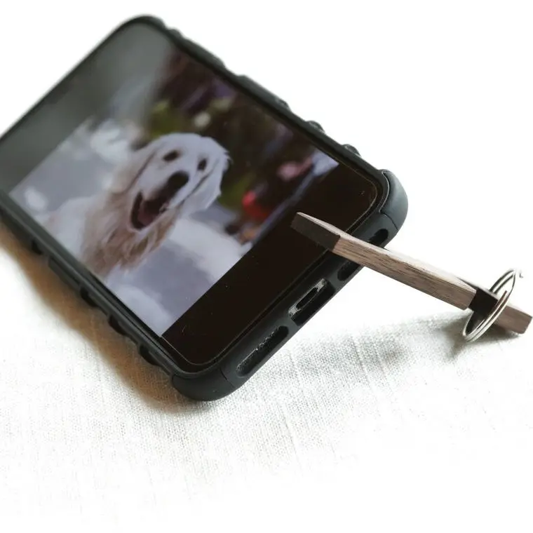 Wooden Key Ring Mobile Phone Stand Portable Key Chain Phone Holders