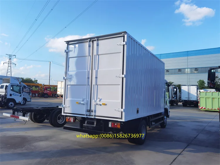 lSUZU Japan 4m 5m transport truck small Japan 6ton 5ton cargo van truck