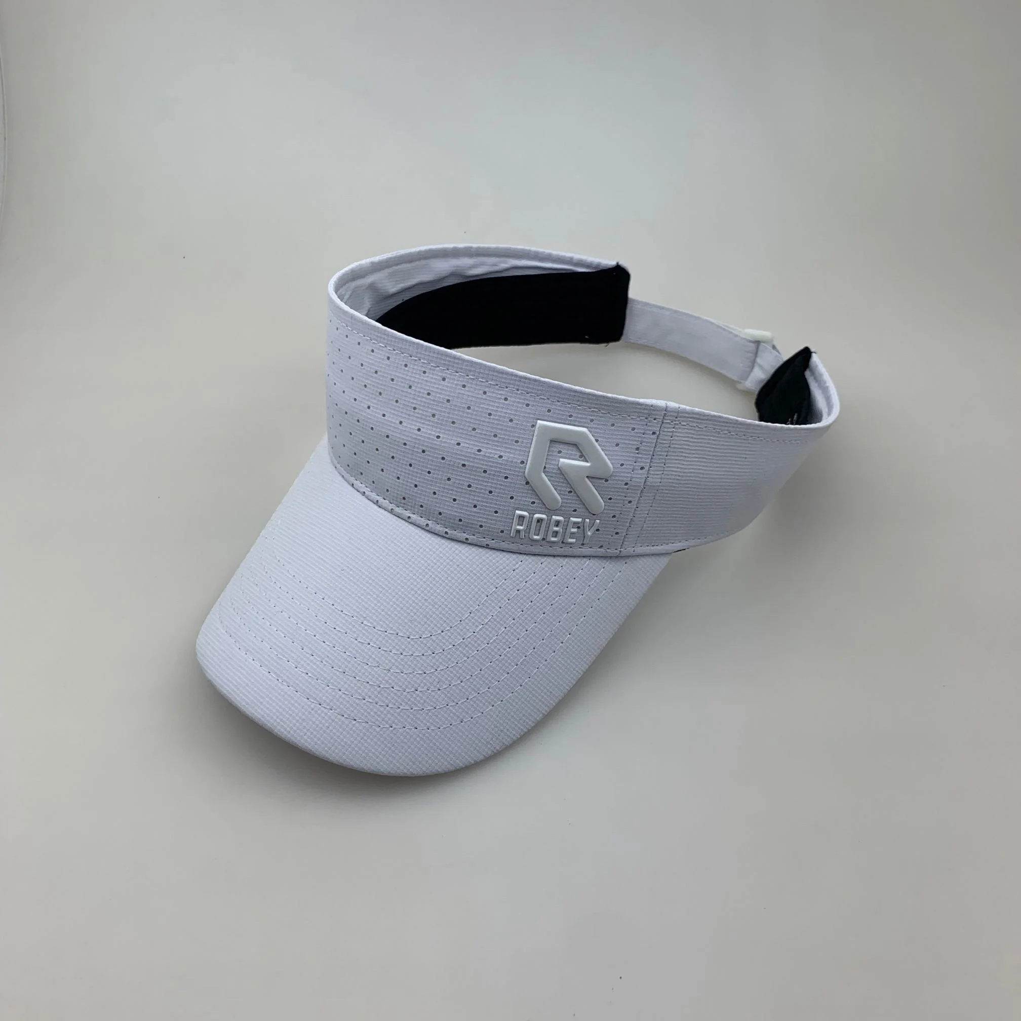 Wholesale Custom TPU hot pressing Logo  Outdoor Visor Beach Adjustable Sun Cap Visor Hats lasor hole tennis hat cap
