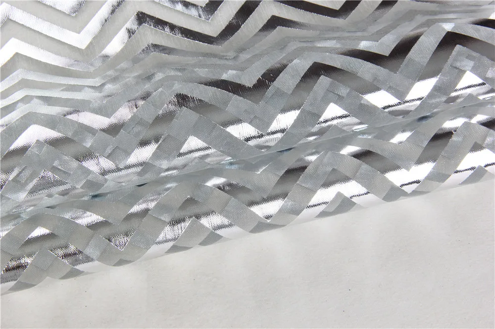 
Nylon organza table runner with bronzed design 