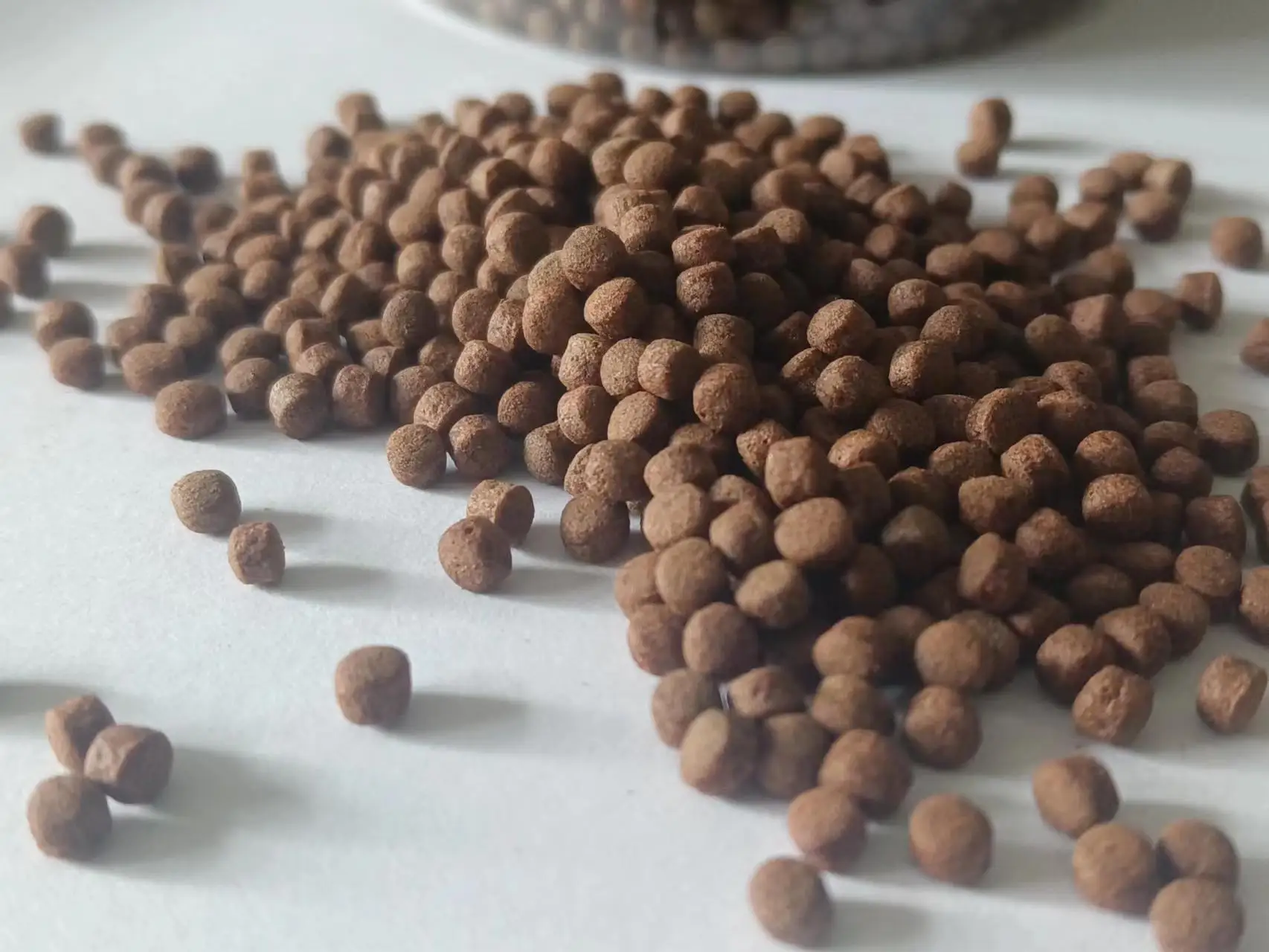 Wholesale pet food Ornamental fish food Guppy and small and medium tropical fish Goldfish Flakes pellet feed