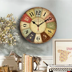 European Creative Wall Clock Living Room Clock Fashion Modern Quartz Wall Retro Silent Wood Wall Clock