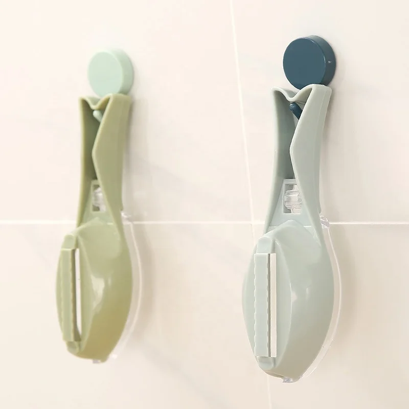 Kitchen Gadgets Plastic Cleaning Fish Skin Scraping Scales Planing Fast Scales Peeling Scraper Fish Scale Remover