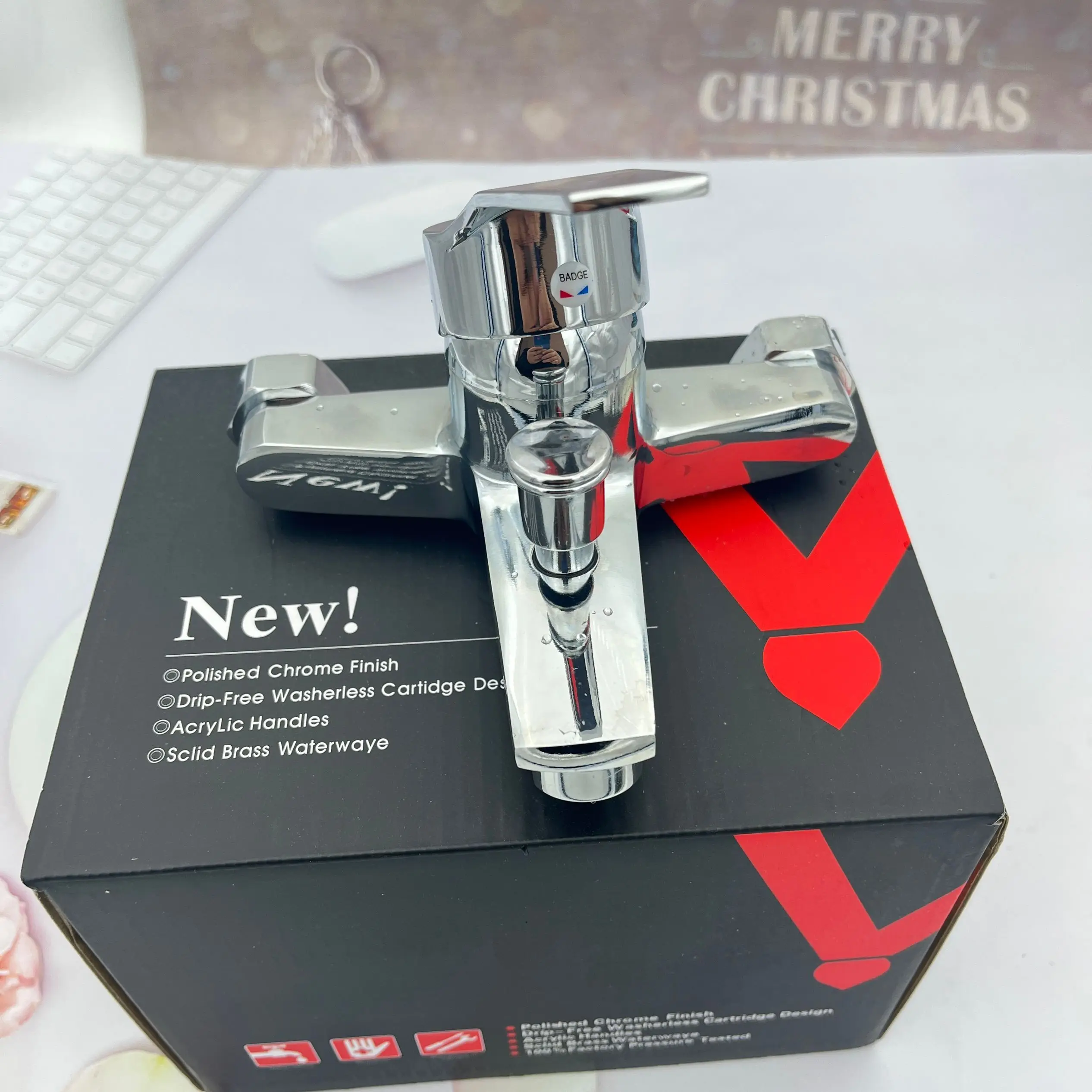 Hot and cold faucet solar water mixing valve hot and cold switch bathtub bath bathroom triple faucet wholesale