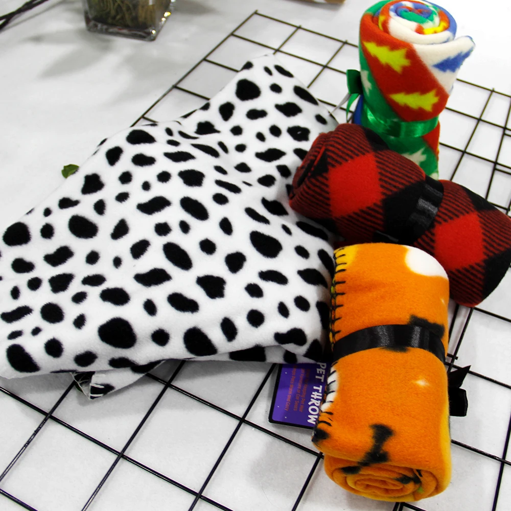 Customized color animal flower pattern polyester plush fabric for pillows, blankets, toys, bathrobe fabrics