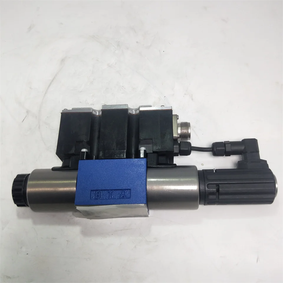 Solenoid proportional valve R900971420 4WREE10EA50-2X/G24K31/F1V Hydraulic servo valve 4WREE10 4WREE 4WREE6 series